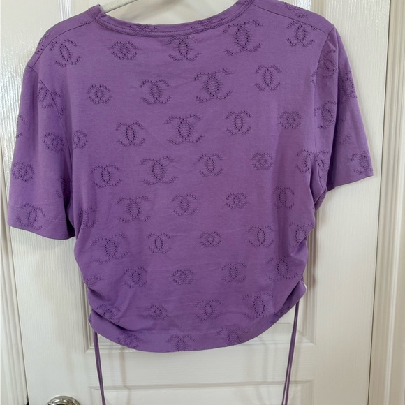 100% AUTHENTIC CHANEL CREW NECK T-SHIRT - Picture 8 of 12